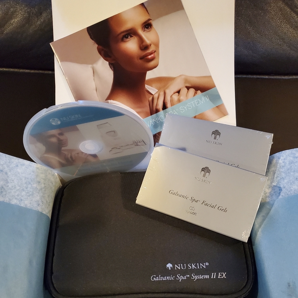 Nu Skin Galvanic Spa System II Ex (New in box)